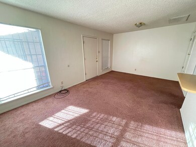 10701 Forest Ridge Ln unit a, El Paso, TX 79935 - photo 5