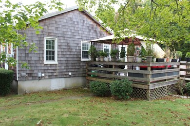 81 Russells Mills Rd, South Dartmouth, MA 02748 - photo 5
