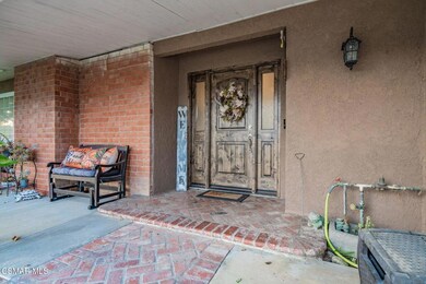 761 Lyons Ct, Simi Valley, CA 93065 - photo 6