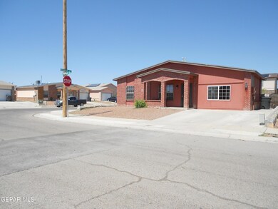 14301 Venecia Dr, El Paso, TX 79928 - photo 3
