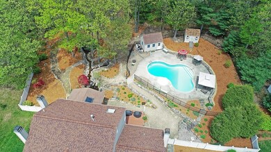 10 Norumbega Cir, Franklin, MA 02038 - photo 2