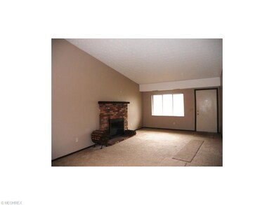 Another view of Great Room with newer carpet!