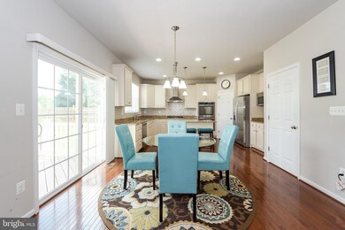 10806 Hunting Ln, Columbia, MD 21044 - photo 7