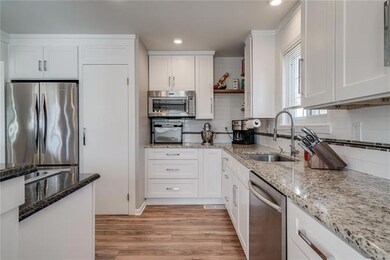 1301 NW Village Dr unit A, Blue Springs, MO 64015 - photo 5