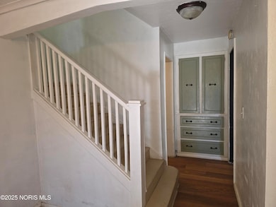 408 W Elm St, Deshler, OH 43516 - photo 4