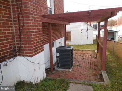 2233 Redthorn Rd, Middle River, MD 21220 - photo 4