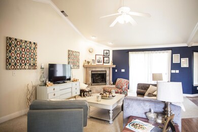 1814 Whaley Ct, Redding, CA 96003 - photo 5