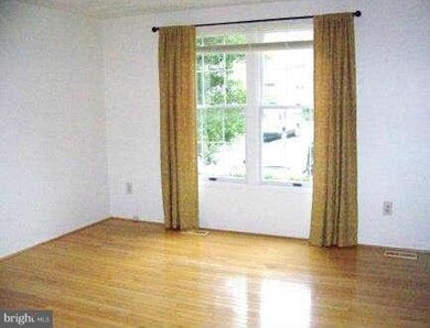 2035 Brooks Square Place, Falls Church, VA 22043 - photo 2