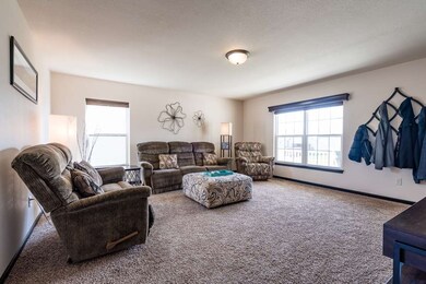 4912 Millenium Dr, Cedar Falls, IA 50613 - photo 6