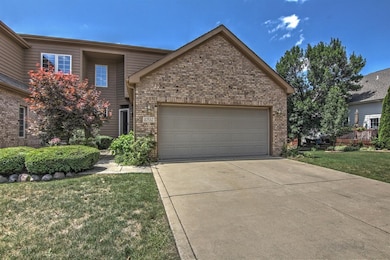 10532 Ontario Dr, Crown Point, IN 46307 - photo 2