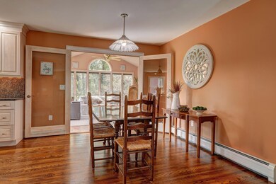Inviting Dining