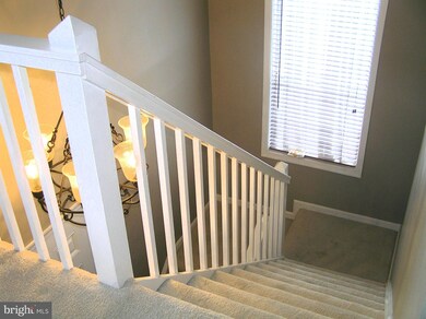 10048 Oakton Terrace Rd unit 10048, Oakton, VA 22124 - photo 6