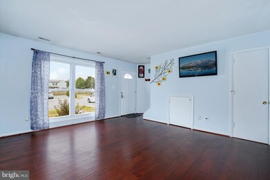 405 Red Tulip Ct, Taneytown, MD 21787 - photo 4