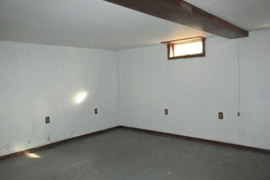 231-125452 Basement Bedroom 2