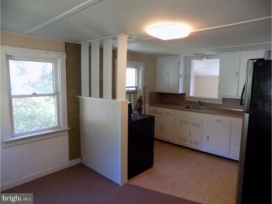 1260 N Reading Ave, Bechtelsville, PA 19505 - photo 2