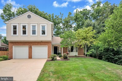 8454 Hunt Valley Dr, Vienna, VA 22182 - photo 3