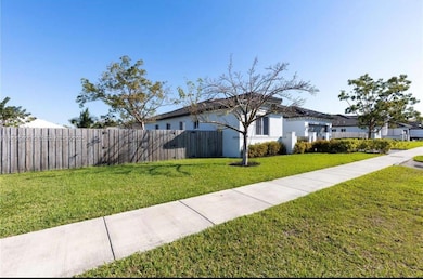 9341 SW 174th St, Palmetto Bay, FL 33157 - photo 3