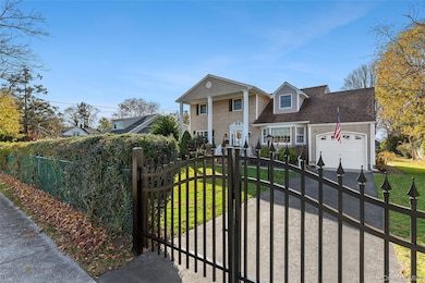 66 Colton Ave, Sayville, NY 11782 - photo 3