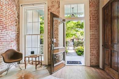 922 24 Melpomene St, New Orleans, LA 70130 - photo 6