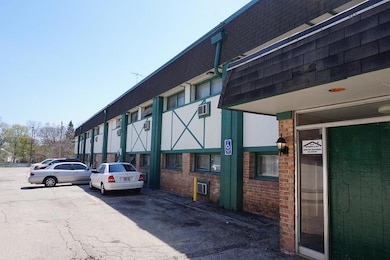 1639 Douglas Ave, Racine, WI 53404 - photo 3