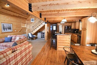 Living Room/Kitchen
