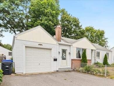 11 Gloria St, Pawtucket, RI 02861 - photo 2