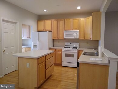 113 Stratford Ct, Malvern, PA 19355 - photo 2