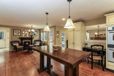 40 Captain Samadrus Rd, Cotuit, MA 02635 - photo 4