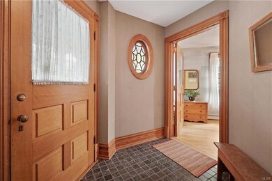 535 Thomas St, Stroudsburg, PA 18360 - photo 4