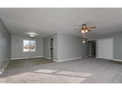 Living Room/Dining Area