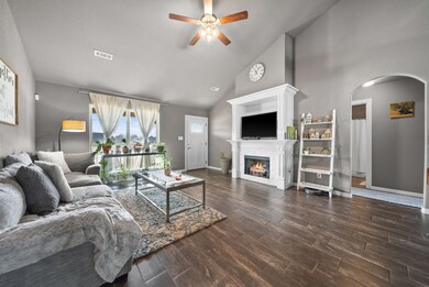 1610 Colonel Bartow Dr, Prairie Grove, AR 72753 - photo 5