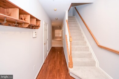 2523 Running Wolf Trail, Odenton, MD 21113 - photo 3