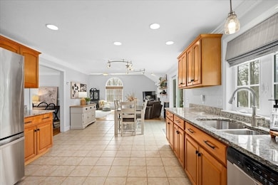 129 SE Main St, Douglas, MA 01516 - photo 6