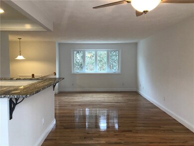 33 Glenwood Cir, Wakefield, RI 02879 - photo 3