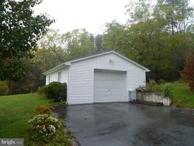 14128 Exline Rd, Hancock, MD 21750 - photo 5