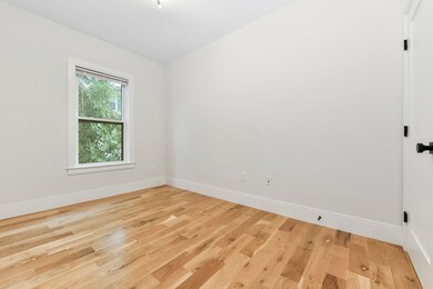 10 Lamson Ct unit 1, Boston, MA 02128 - photo 6
