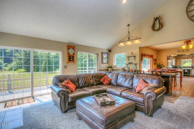 Great room with Granite bar
