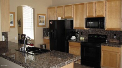 KITCHEN W/GRANITE ISLAND