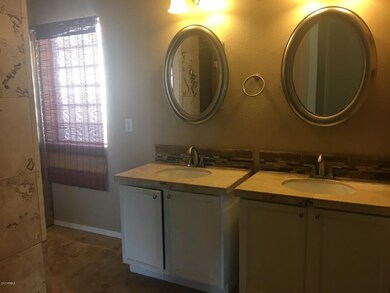 Master bathroom 2