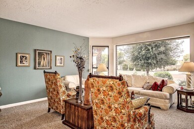 2435 S Honeysuckle Cir, Mesa, AZ 85209 - photo 2