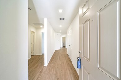 5227 Sunvalley Bend Dr, Katy, TX 77493 - photo 5