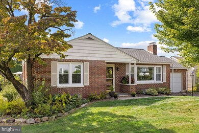 721 Edgewood Rd, Riegelsville, PA 18077 - photo 2