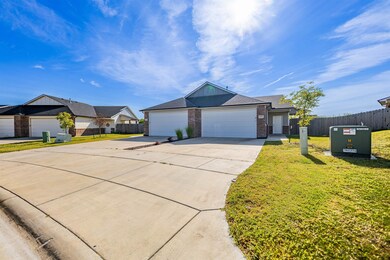 5771 Bristol St, Wichita, KS 67220 - photo 2