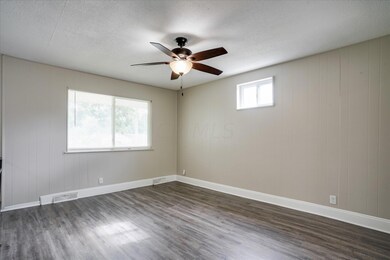 5004 Labelle Dr, Columbus, OH 43232 - photo 4