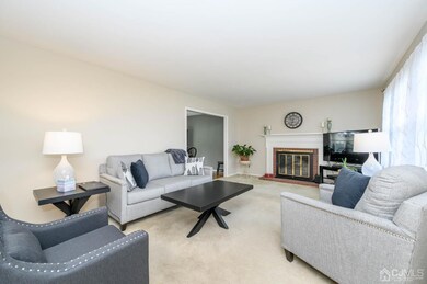 1405 Noreen Dr, Burlington, NJ 08016 - photo 5