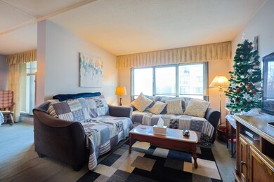 Weymouthport unit T23A, North Weymouth, MA 02191 - photo 4