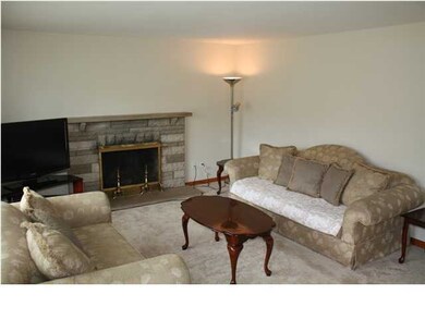 6203 Apex Dr, Louisville, KY 40219 - photo 5