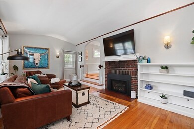 24 Rhoda St, West Roxbury, MA 02132 - photo 6