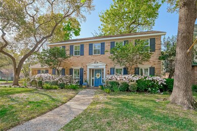 13303 Saint Marys Ln, Houston, TX 77079 - photo 2
