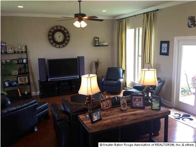 2582 BOUDREAUX AVE, ZACHARY, LA 70791